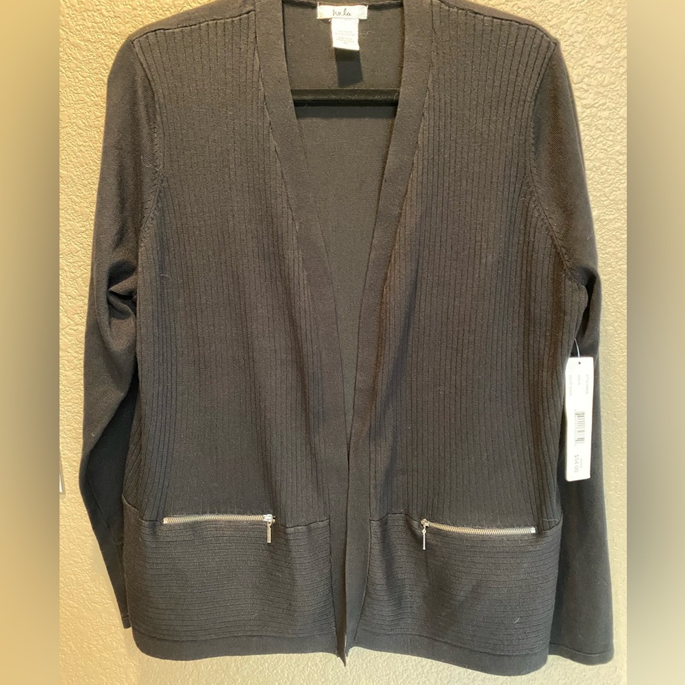 Isela Woman’s Black dress sweater with zipper pockets.  NWT